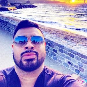 Meet your Posher, Isaias